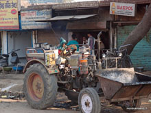 L'enfant au tracteur - Inde